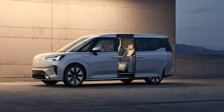 Volvo EM90 PR Images