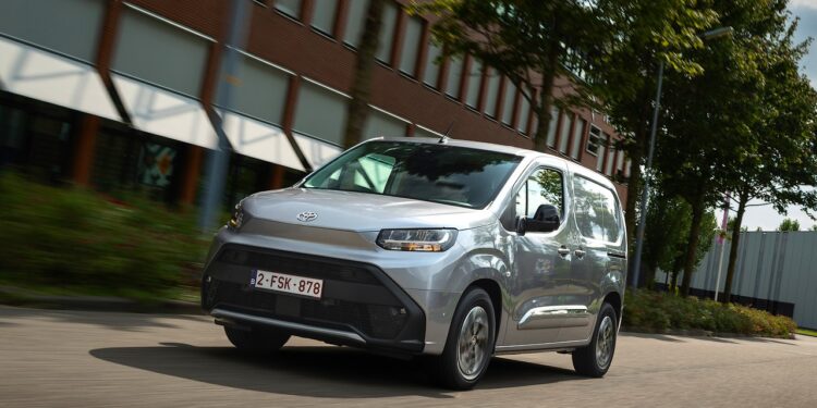 Furgonetas eléctricas: Toyota Proace City Electric