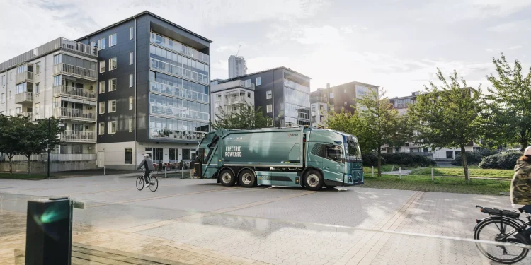 volvo fm low entry
