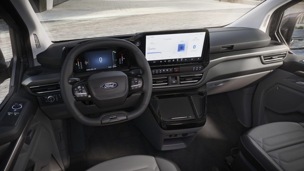 ford e-tourneo custom
