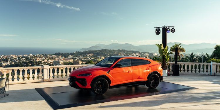 lamborhini urus se