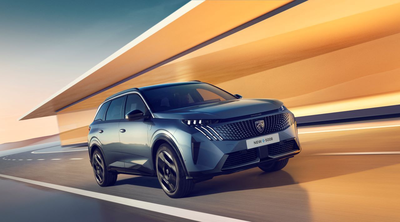 peugeot e5008