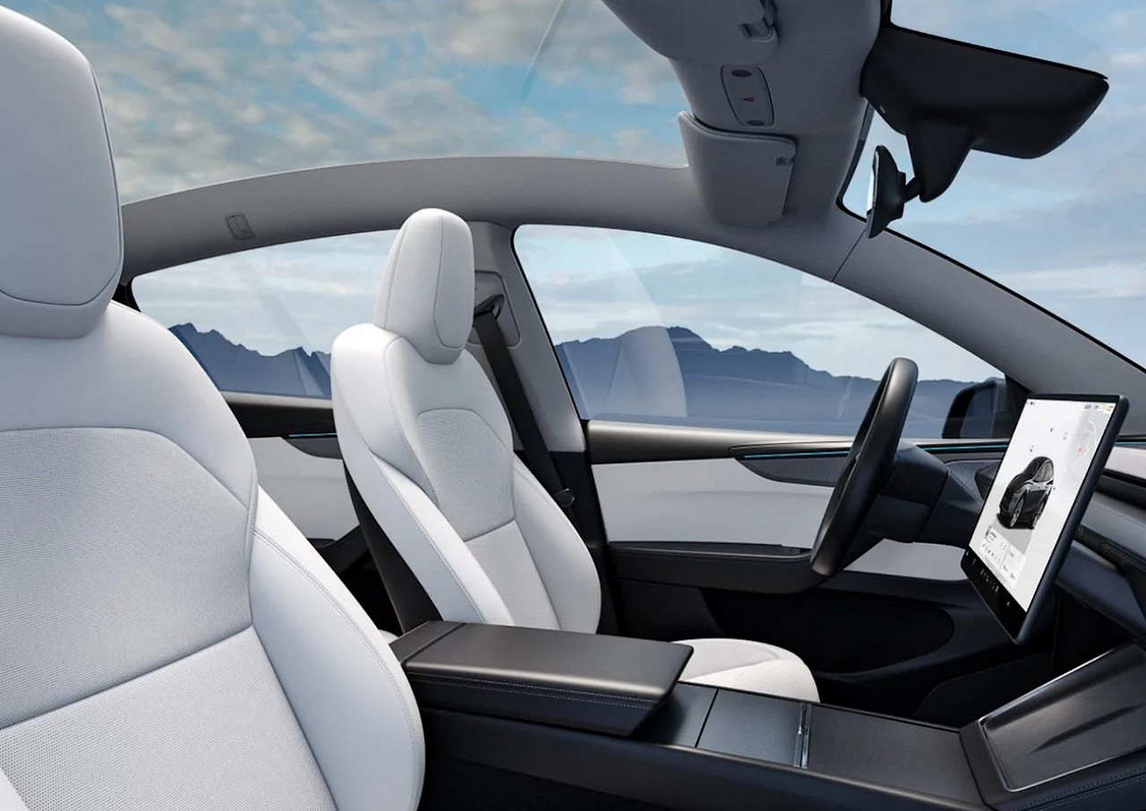 Tesla Model Y 2025