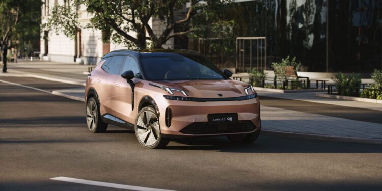lynk & co 08