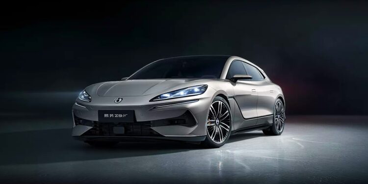 Denza Z9 GT